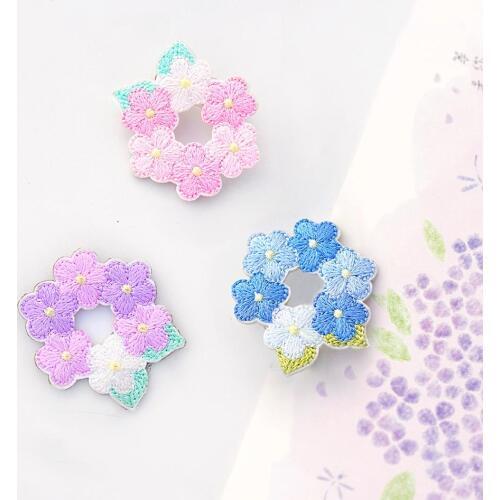 AHYONNIEX 1PC Flower Wreath Couronne Embroidery Patches for Girls Bag Jeans Glue Patches for Baby Clothes Fashion DIY Patch