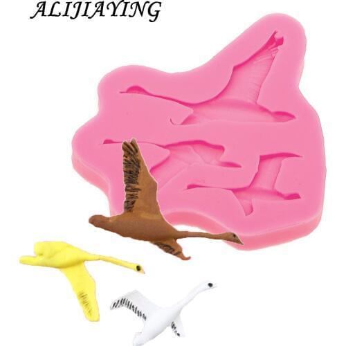 1Pcs Food Grade Silicone wild goose Bird Shape For Silicone Cake Molds, Fondant Chocolate Cake Decorate tools D0579