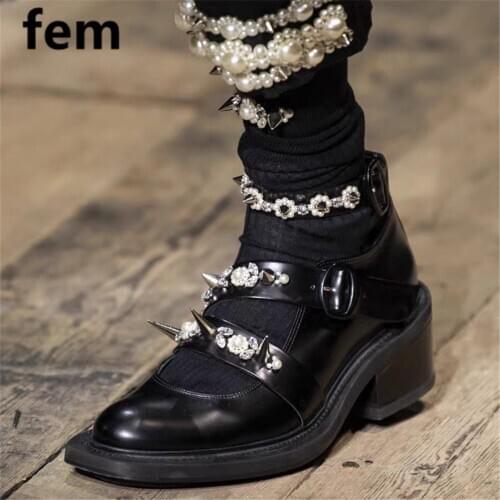 Punk Style Shoes For Women Rivet Pearl Decoration Mary Janes Pumps Crystal Ankle Strap Buckle Low Heels 2020 Shoe Women RoundToe