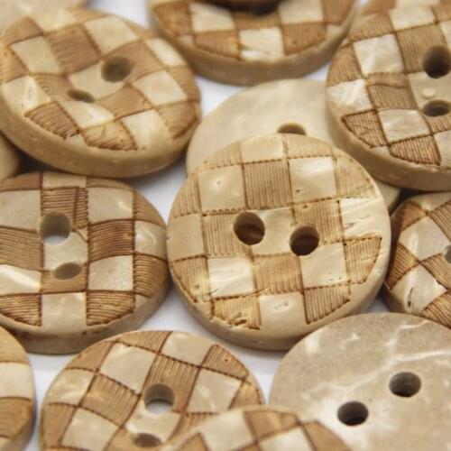Natural Round Plaid Mosaic Wooden Sewing Buttons For Children Scrapbooking Coat Eco-friendly Decorations Accessories Wholesale