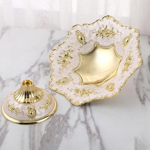 European Style Golden Zinc Alloy Storage Tray High Grade Flower Type Fruit Display Plates Decorative Photography Prop Home Decor