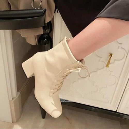 Womens bottomed flat boots, soft bottom comfortable woollen line Martin boots,handmade Institute womens boots