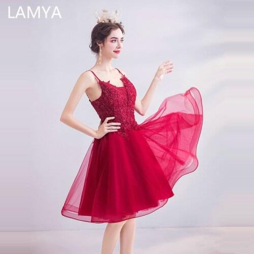 LAMYA Customized Short Prom Dress V Neck Spaghetti Strap Cocktail Dresses Women vestido de festa Appliques Fromal Gown