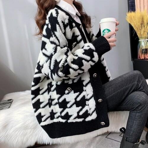 2021 Fashion Classic New Casual Womens Knit Cardigan Thicken Fall Winter Loose Jacket Long Sleeve Sweater Women