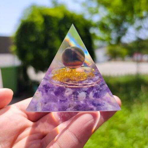Tree of Life Orgonite Pyramid Mold Energy Generator Orgone Pyramid Amethyst Crystal Peridot Luck Yoga Meditation Stone Decorat