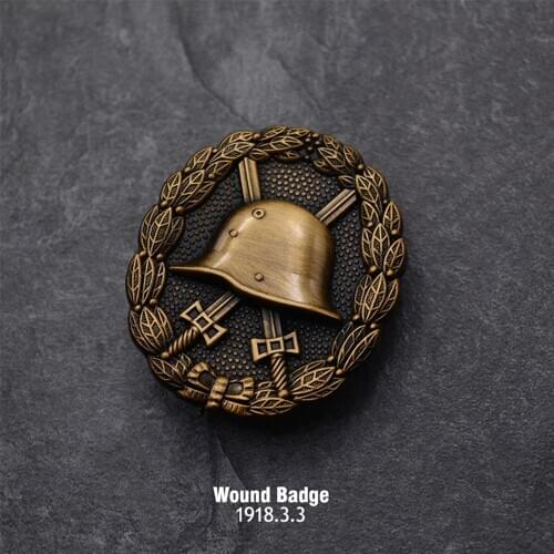 OAK LEAF Sword Helmet Wound Badge METAL MEDAL Pin Brooch
