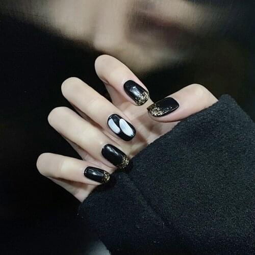 Adhesive Nail Beauty In Black And White Detachable Attractive Fashion Simple Glue Stype For Womens Daily Life Nail Art