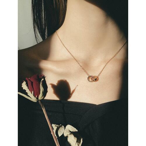 Temperament Sexy Titanium Steel Double Buckle Clavicle Chain Girl Student Short Fund Neck Necklace Jewellery