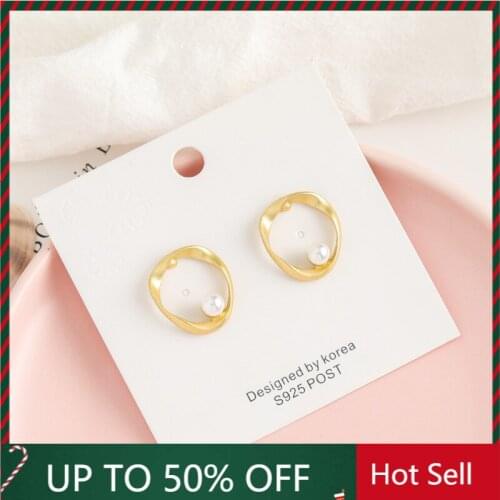 2021 New Needle Irregular Matte Pearl Earrings Circle Earrings for Women Creative Temperament Earrings Jewelry