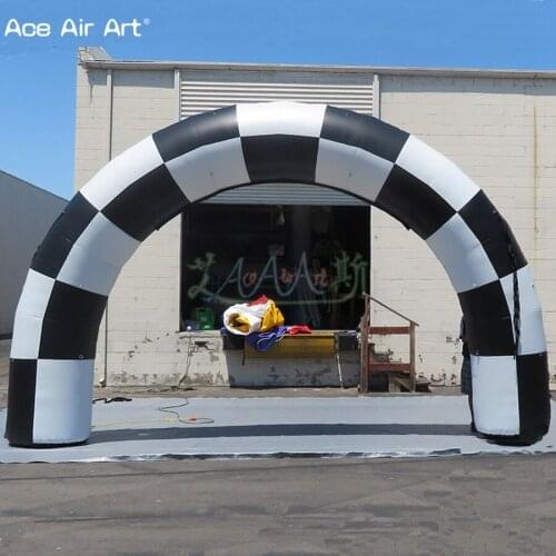 Customized curved black and white gum/lattice inflatable arch,black alternating with white start finish line archway for sale