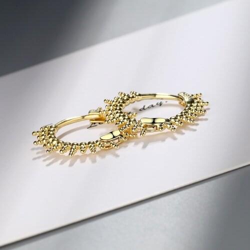 Luxury Female Metal Small Earrings Charm Gold Silver Color Hoop Earrings Trendy Bride Geometry Wedding Earrings For Women