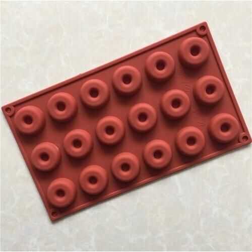 18-Piece Donut Silicone Cake Mold DIY Snack Mold Xg189