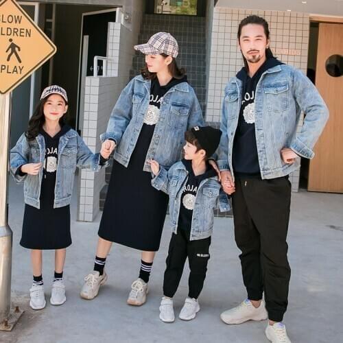 2020 Spring Family Matching Outfits Casual Denim Jacket Mommy And Me Clothes Dad Mom Daughter Son Matching Outfits Jackets New