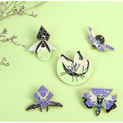 5Styles Luminous Enamel Pin Moth Butterfly Moon Custom Brooches Bag Lapel Pin Cartoon Animal Badge Jewelry Gift for Kids Friends