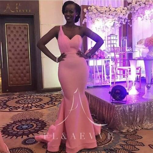 Simple Pink Satin Mermaid Bridesmaid Dress for Black Women Wedding Party Gowns One-shoulder Lace-up Prom Gown Plus Size