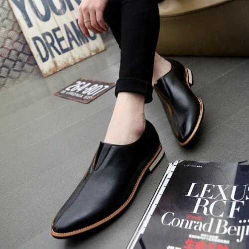 Man breathable sports shoes para summer sneaker Light Fashion on 2020 Breathable solid mens white slipon slip black sapatos hot