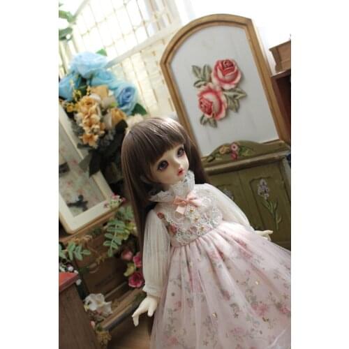 BJD doll dress is suitable for 1/31/41/6 giant baby fashion floral embellished star dress skirt + white simple headpiece suit
