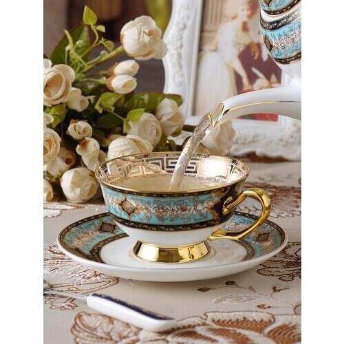 Europe High-Grade Bone China Coffee Cup Set Vintage Handmade Porcelain Teaware Tazzine Caffe Home Drinkware