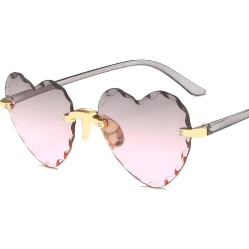Vintage Fashion Heart Eyeglasses Women oculos Gafas Trend Eyewear Male Oculos feminino Lentes de sol Glasses Sunglasses