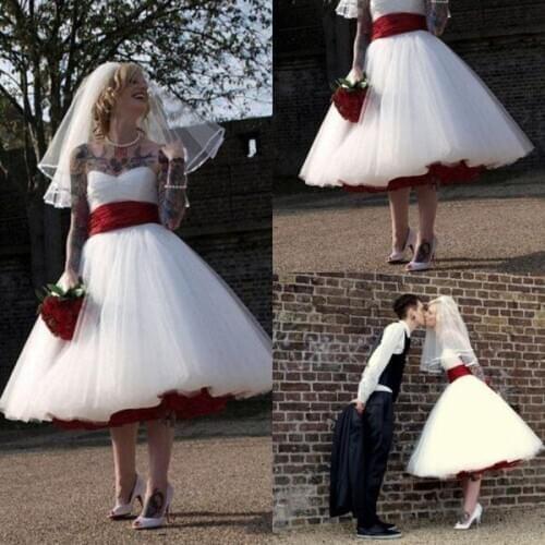 Rock And Roll Gothic Wedding Dress With Red Sash A Line Knee Length Boho Tulle Short Bridal Dress Cheap Plus Size Wedding Gowns
