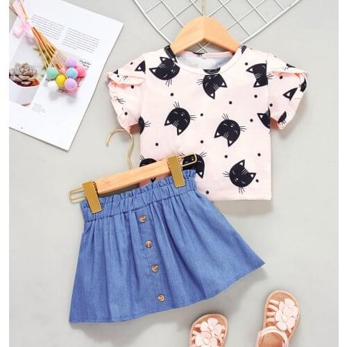 The new girls' suit in 2020 the T-shirt of cartoon cat and denim skirt constitute the girls suit Fashion girls two-piece suit