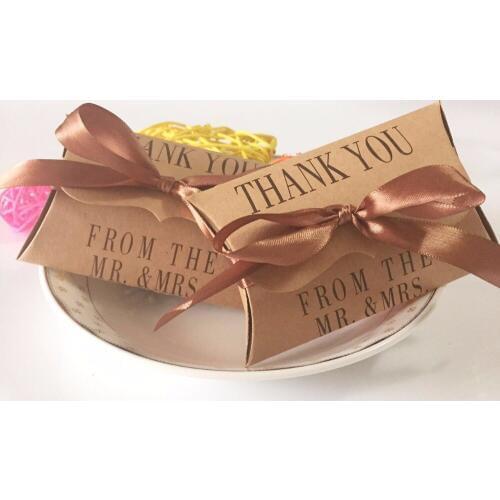 50pcs DIY Mr&Mrs Thank You Kraft Pillow Shape Wedding Favor Gift Bag Candy Box With Ribbons Vintage Wedding Party Christmas Gift