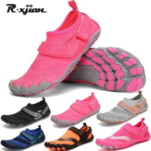 2020 New Unisex Swimming Sneakers Water Play Outdoor Beach Surfing Shoes Upstream Lightweight Couple Yoga Fitness Sneakers