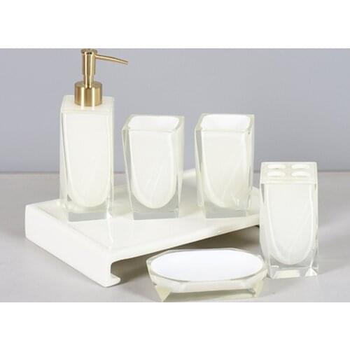 Creative Bathroom Supplies Resin Lotion Bottle Toothbrush Cup Soap Dish Light Luxury Bathroom Five-piece Bathroom Decoration