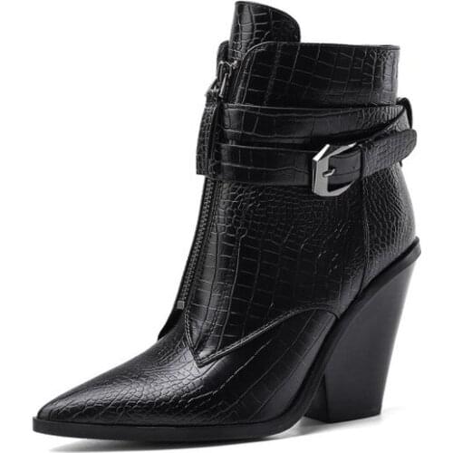 2021 womens autumn and winter new fashion Joker Ribbon Boots Warm short fluffy stitching comfortable wedge toe boots