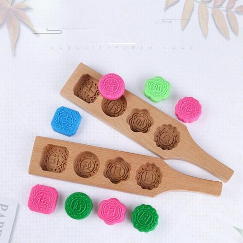 1PC 4 Slots Wooden Lucky Words Flowers Shape Baking Tools Silicone Moon Cake Mold Blessing DIY Moon Cake Mold New