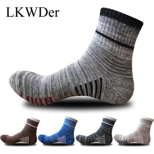 LKWDer 5 Pairs Mens Sports Socks Classic Striped Trend Spring Autumn Socks Men Short Tube Absorb-Sweat Calcetine Sock Sock Meias