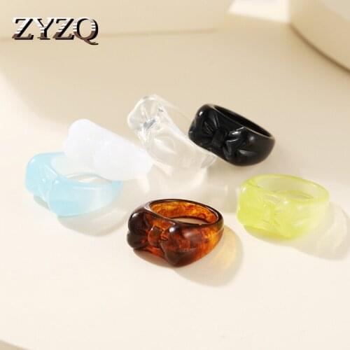 ZYZQ Sweet Multicolor Butterfly Rings Transparent Resin Acrylic Geometric Round Rings for Women Jewelry Travel Gifts