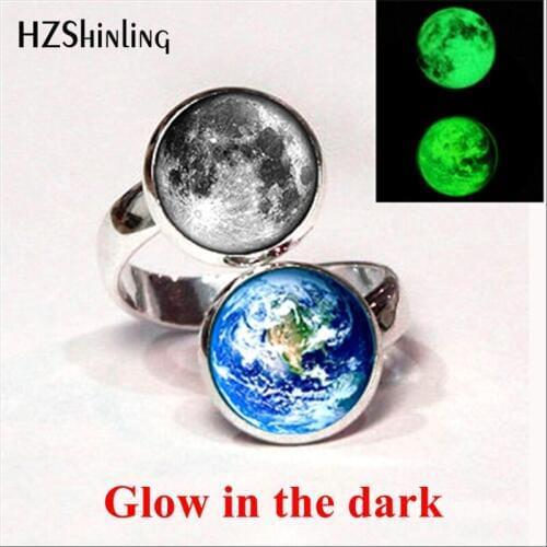 2017 New Arrival Glow in the dark Jewelry Moon and Earth Ring Art Glass Dome Glowing Lunar Eclipse Rings Adjustable for Women