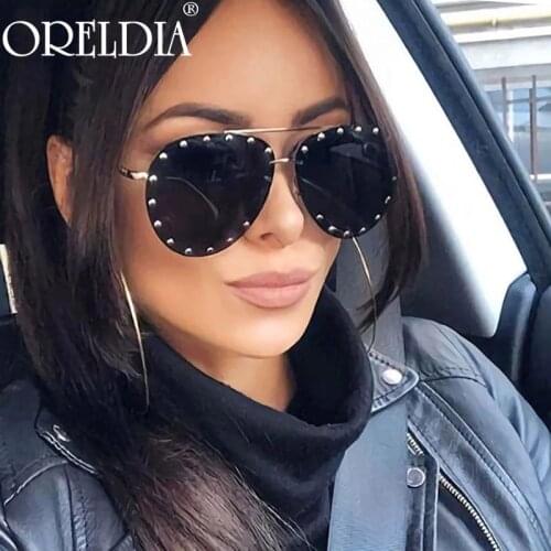 Ladies Metal Rivet Pilot Sunglasses 2021 Women Men Luxury Personality Glasses Designer Eyewear Shades Glasses UV400 Eyeglasses