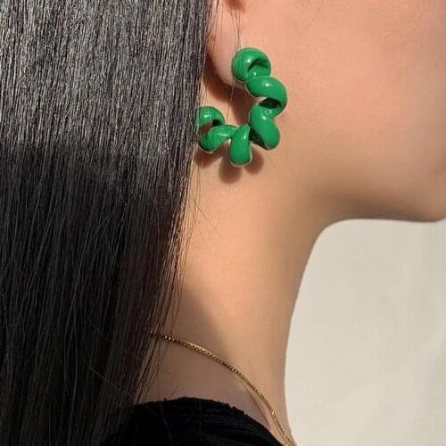 Fashion Modern New Earrings White Green Blue Yellow Personality Metallic Twist C Shaped Earings Jewelry Wholesale