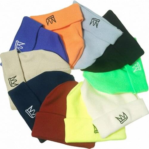 Autumn Winter Warm Beanies New Men Women Fashion Knitted Beanie Hat Crown Embroidery Cotton Soft Hip Hop Ski Cap