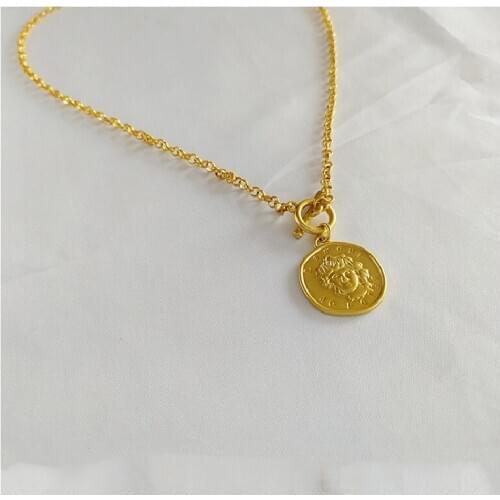 New Head Shape Necklace European And American Niche Design Pattern Gold Coin Round Plate Brass Gold-Plated Necklace