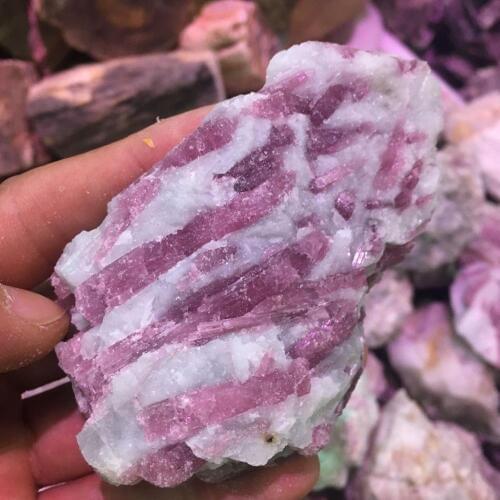 Natural red tourmaline rought stone rubellite stones crystal specimens