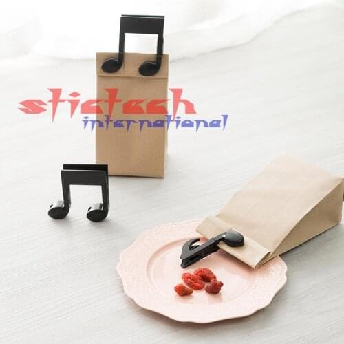 By dhl 100set 2pcs/set Creative Black Music Clips Clothespin Sock Photo Paper Food Seal Craft Clips Practical Tools