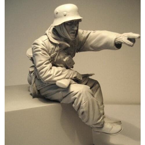 Resin Figure length 1/16 ancient man sit (NO BASE ) Model Unassambled Unpainted Figure Building Kit