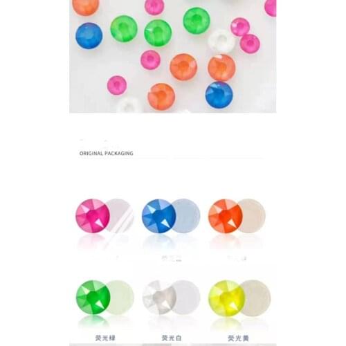 Newest design !Top quality neon color crystal material noctilucous rhinestones 8big 8small cut flat back nail strass for dance