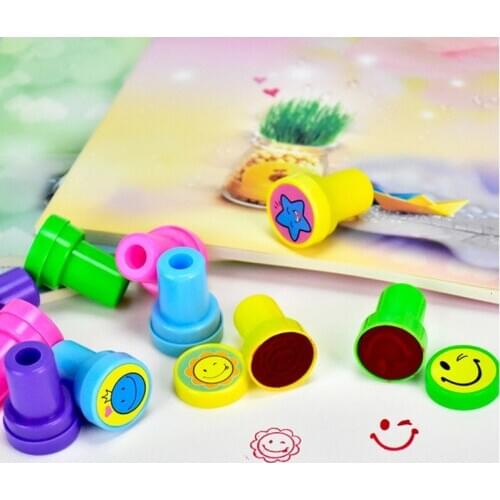 10pcs/Set Children Toy Stamps Cartoon Smiley Face Kids Seal For Scrapbooking Stamper DIY Painting Photo Album Decor I0316