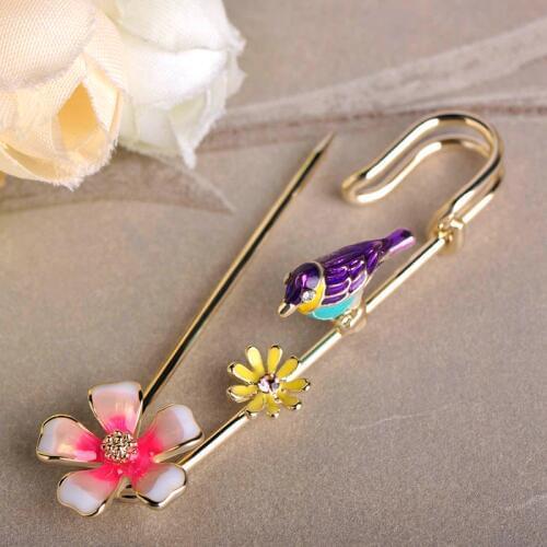Blucome Fashion Pink Flower Bird Shape Brooch Pins Enamel Alloy Jewelry Women Girls Banquet Party Scarf Suit Wedding Accessories