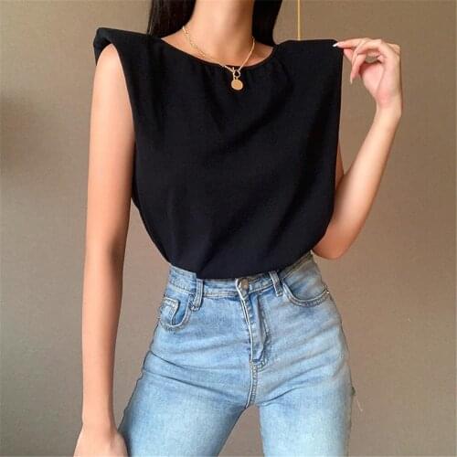Women Summer Sleeveless T-shirt with Shoulder Pads Summer Fashion Gold Color Chain Backless Pullover Top Solid Black Stylish Tee