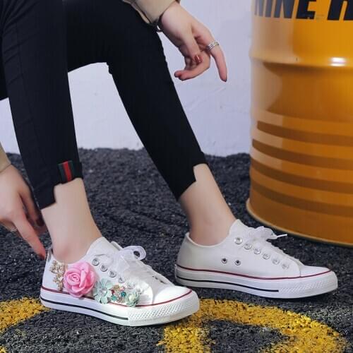 Sweet Flower Lace-up Casual Sneakers Womens Tennis Flower Superstar Brand Ladies Canvas Shoes Black Sneakers Sturdy W31-25