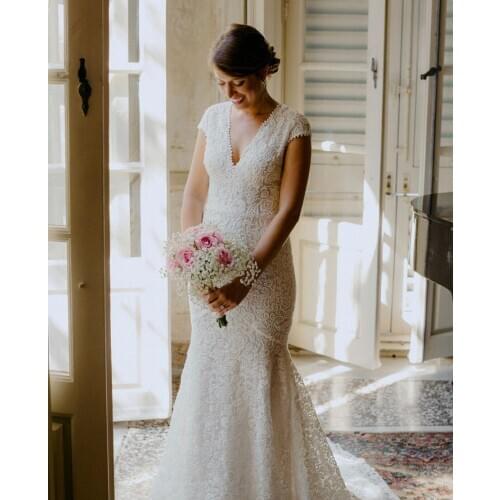 Luxury Wedding Dress Mermaid V-Neck Cap Sleeve Lace Appliques Illusion Button Back Floor Length Sweep Train Bride Gown New