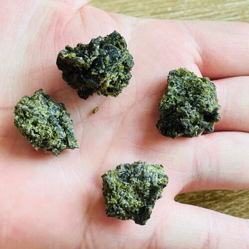 Natural Green Tourmaline Crystal Rough Stone Cluster Specimen Crystal Rock Stones Rare Gemstone Original Specimen Mineral