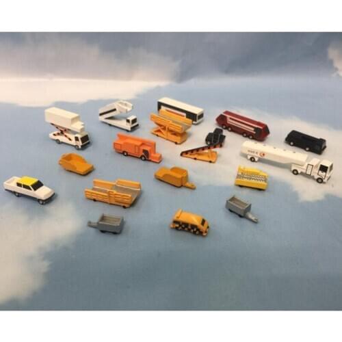 1:400 Airport Ground Support Vehicle Collection of Furnishings Plastic Scene with Model Finished Product Collection Display