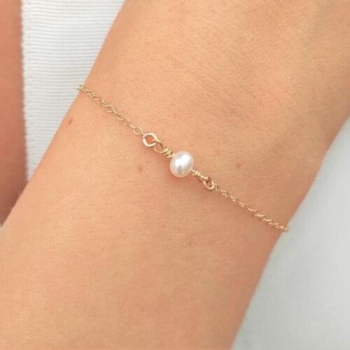 Small freshwater pearl bracelet, stainless steel bracelet bridesmaid and bridesmaid pearl bracelet, gifts for friends and sister