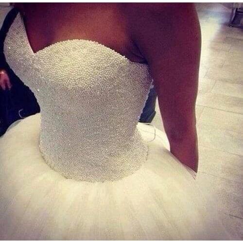 2020 New Custom Made Real Sample Tulle With Pearls Sweetheart Open Back Ball Gown Big Train Wedding Dresses Bridal Gowns